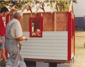 playhousefromgrandma2